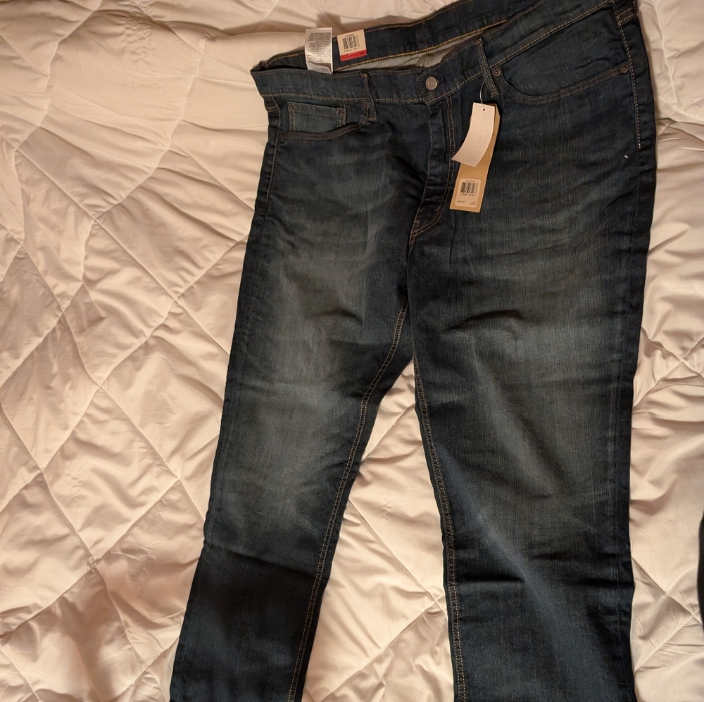 Levi Strauss Men's Big & Tall Athletic Fit Jeans Size 44 32 NWT